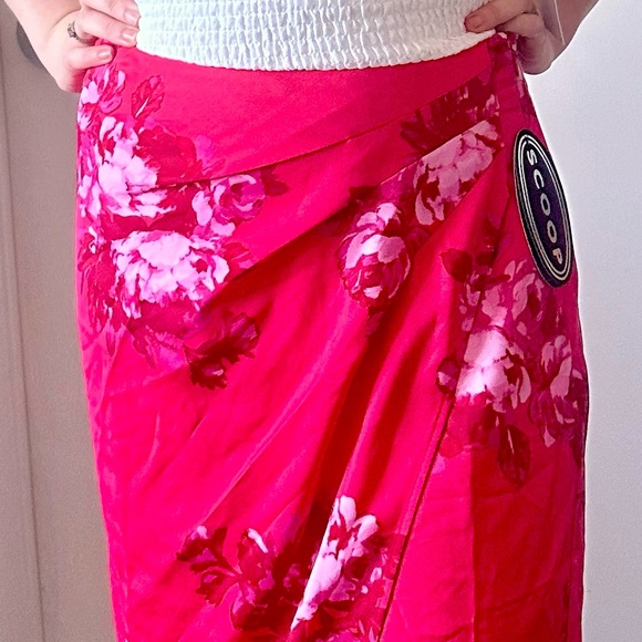 Floral faux wrap high waisted midi skirt - Picture 7 of 7